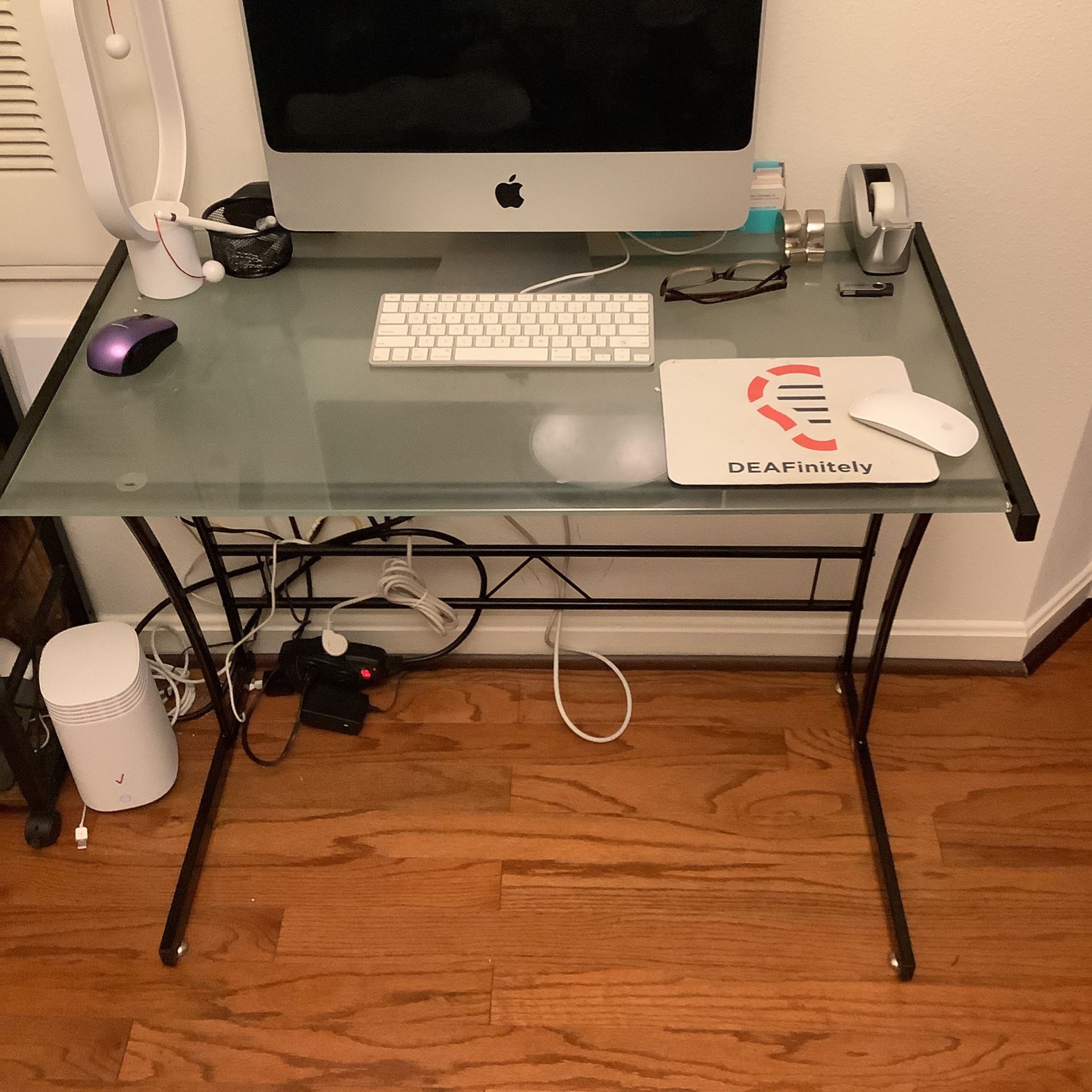 Compact Computer desk For Sale