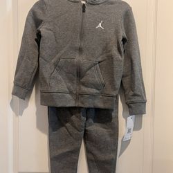 NWT  Air Jordan 2-pc Set Size 4 Zipper Sweater & Matching jogger