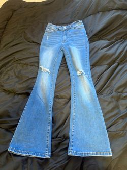 Distressed Flare Jeans Light Wash