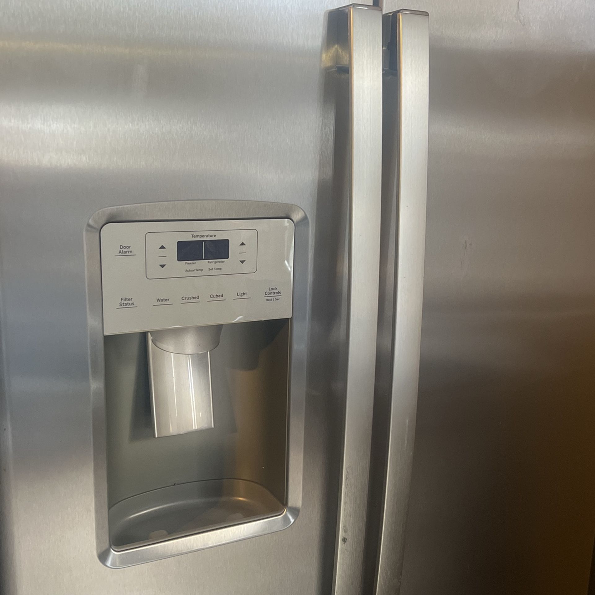 GE stainless steel fridge icemaker an accident condition