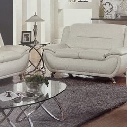 Modern Style Three Piece Couch Set Comes In Three Colors 