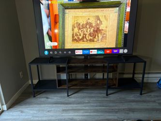 TV Stand *Like New" OBO
