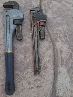 Pipe wrench