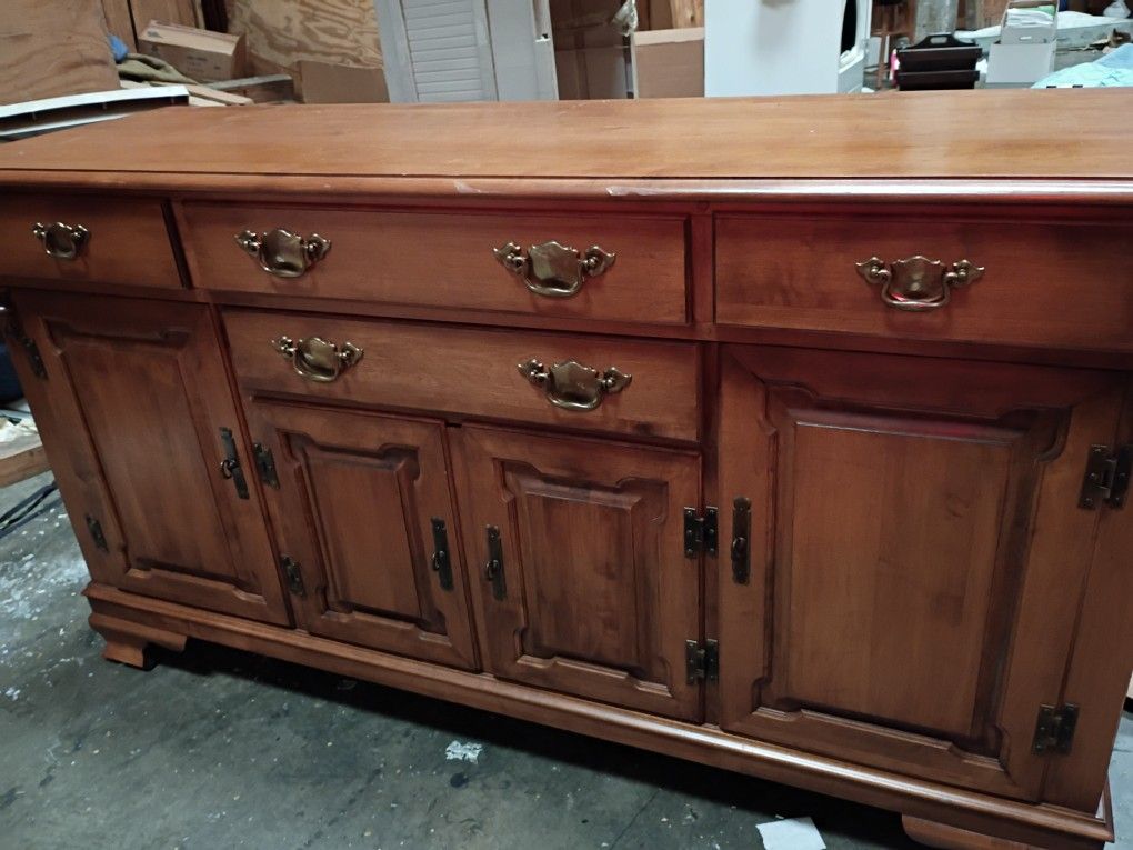 Tell City Chair Co. "Young Republic" solid hard rock maple buffet or sideboard.