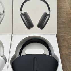AirPods Max Space Gray