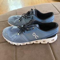 ON Cloud Shoes For Sale Size 13