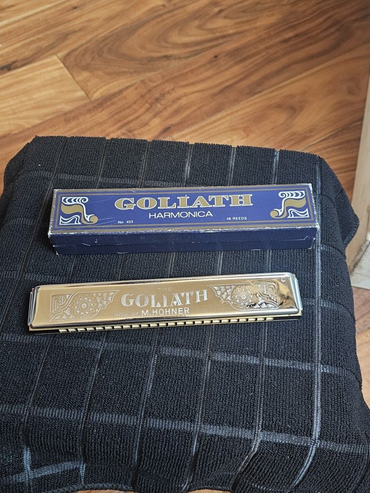 Hohner Goliath Harmonica Key of C