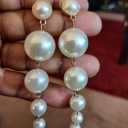 Earings