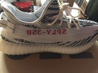 YEEZY BOOST 350 V2 ZEBRA