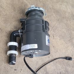 GARBAGE DISPOSAL FOOD WASTE DISPOSER BADGER SERIES 5 LIKE NEW 