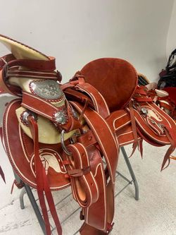 Nueva montura charra Pitiada original con medio fuste plateado