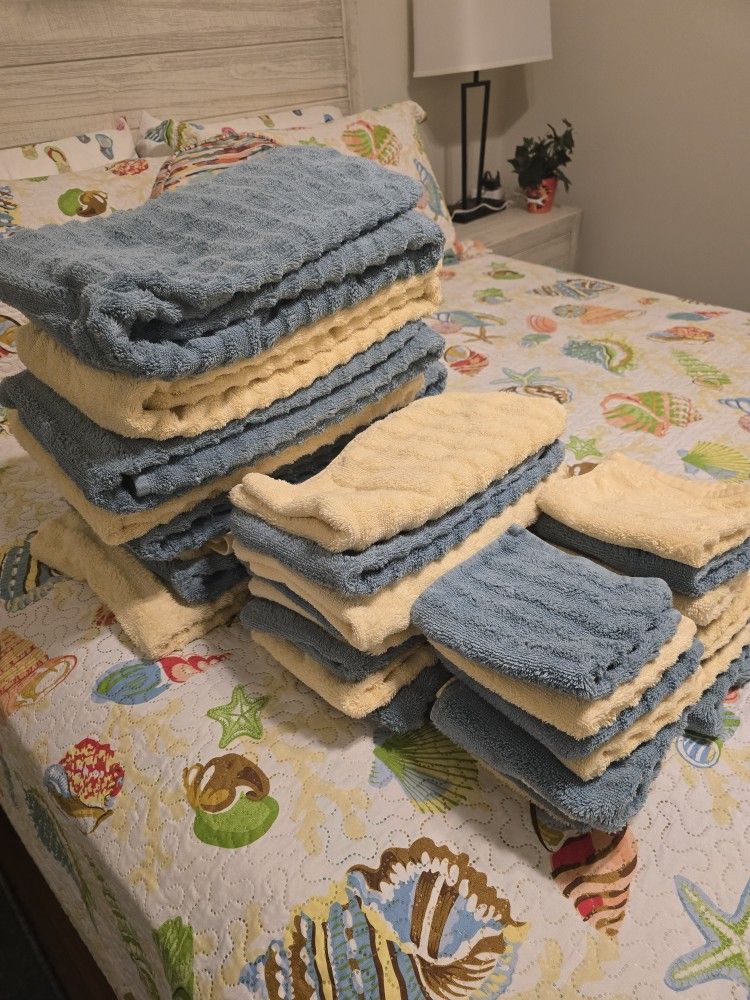 Bath Towels & Bath Mats