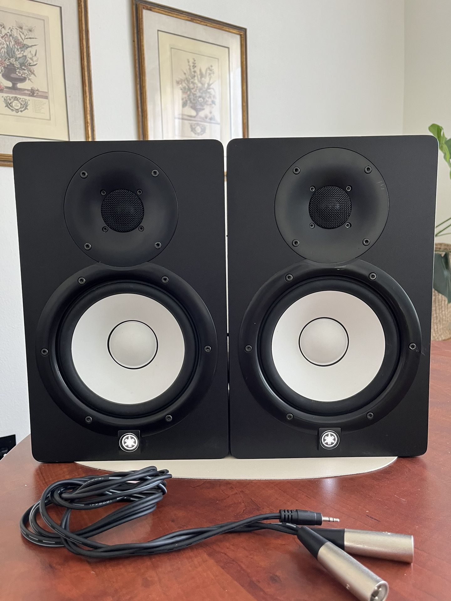 Pair Yamaha HS7 Monitor Speakers