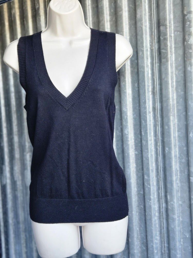 Small Express Sweater Vest 