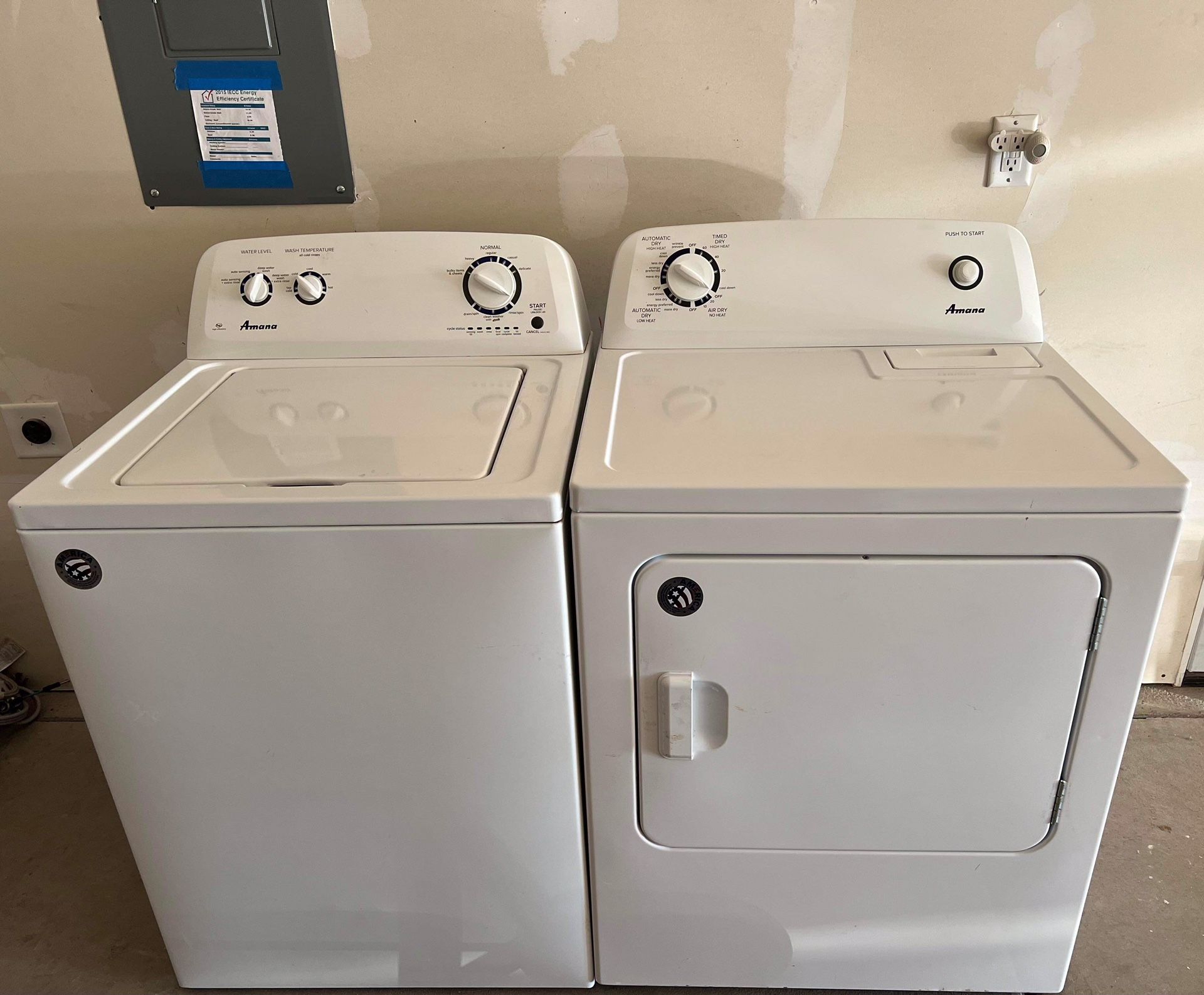 Amana Washer and Dryer (delivery available)