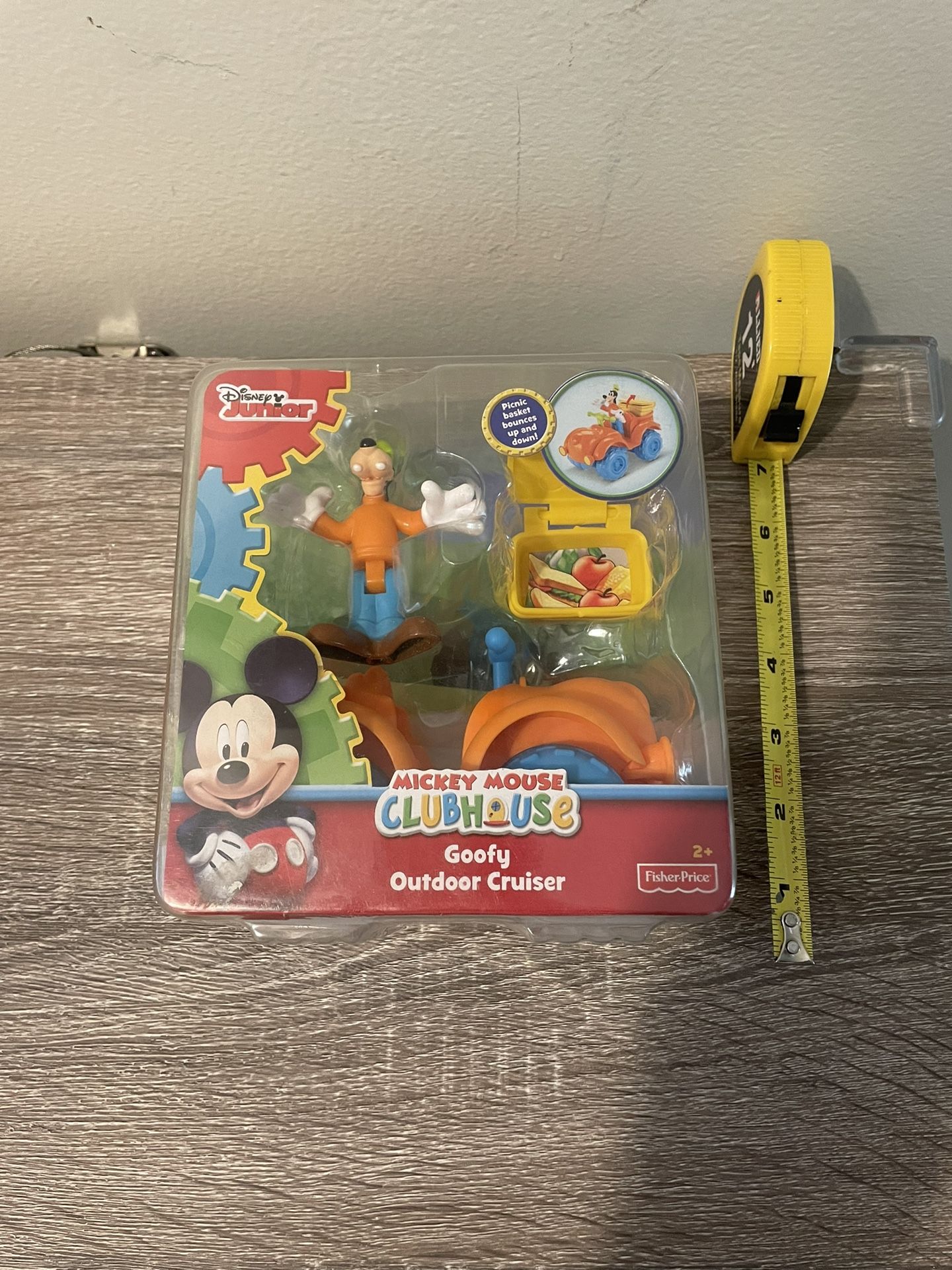Disney Junior goofy cruiser