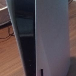 Ps5 Disc Version,Comes With B06