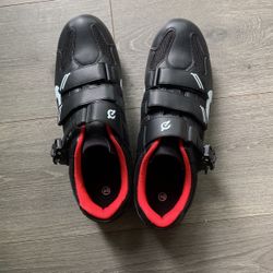Size 46 Peloton cycling 🚴🏿 shoes