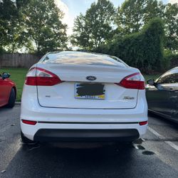 Ford Fiesta White 