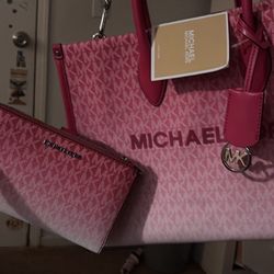 Michael Kors Matching Bag And Wallet 