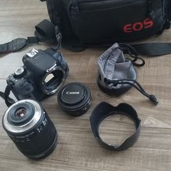 Canon EOS Rebel T4i / EOS 650D 18.0MP Digital SLR Camera Lens 18-135mm 40mm