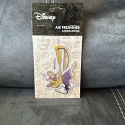 New In Package Disney Rapunzel Sandalwood Hanging Car Auto Home Air Freshener