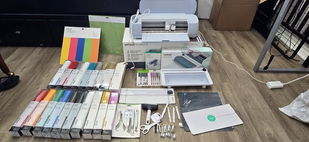 Cricut MAKER 3 full Set