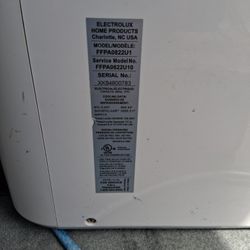 Frigidaire AC Machine