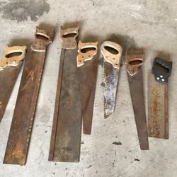Saws Very Old Were In An Old Barn 