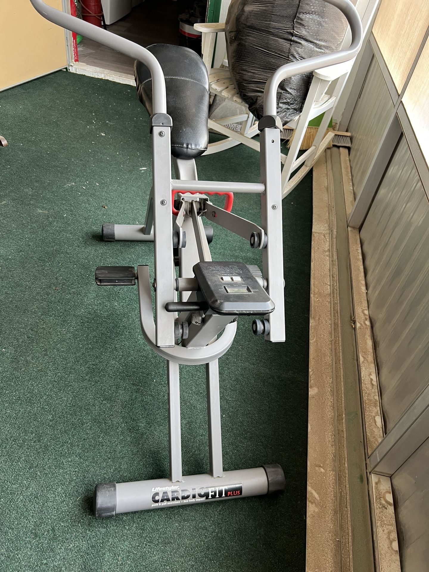 Exercise machine WOW! $50