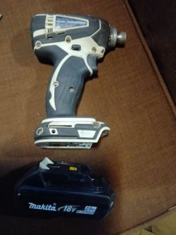 Makita impact drill/with battery /45$  o b.o