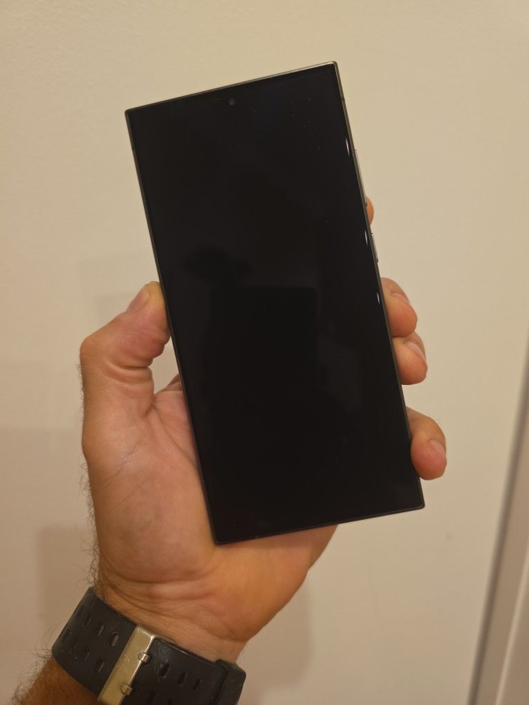 Samsung Galaxy S24 Ultra  UNLOCKED 