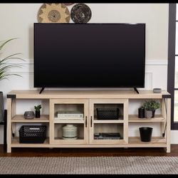 70” Wood tv Stand