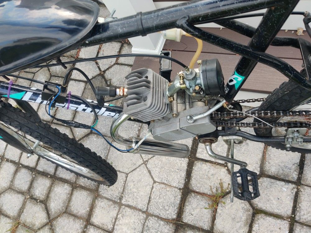 Motorized Bicycle 80 CC Gas Motor Bikes & Cycling