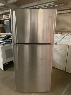 Fridge Whirlpool good condition 90 days warranty Refry Whirpool buenas Condiciones 90 dias de Garantia