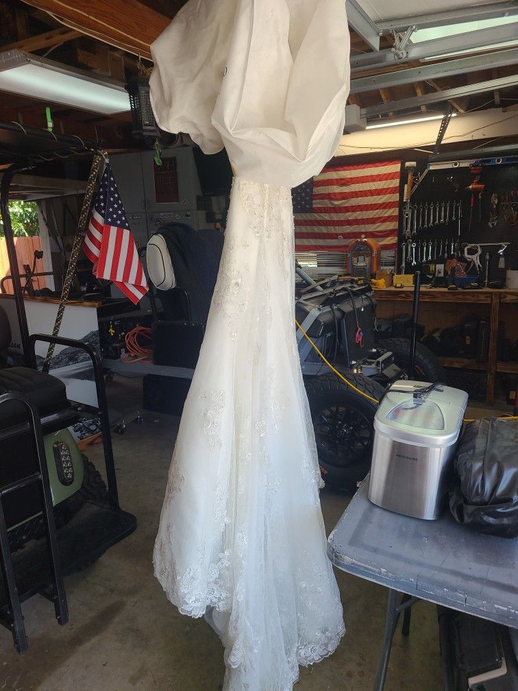 Alfred Angelo Wedding Dress