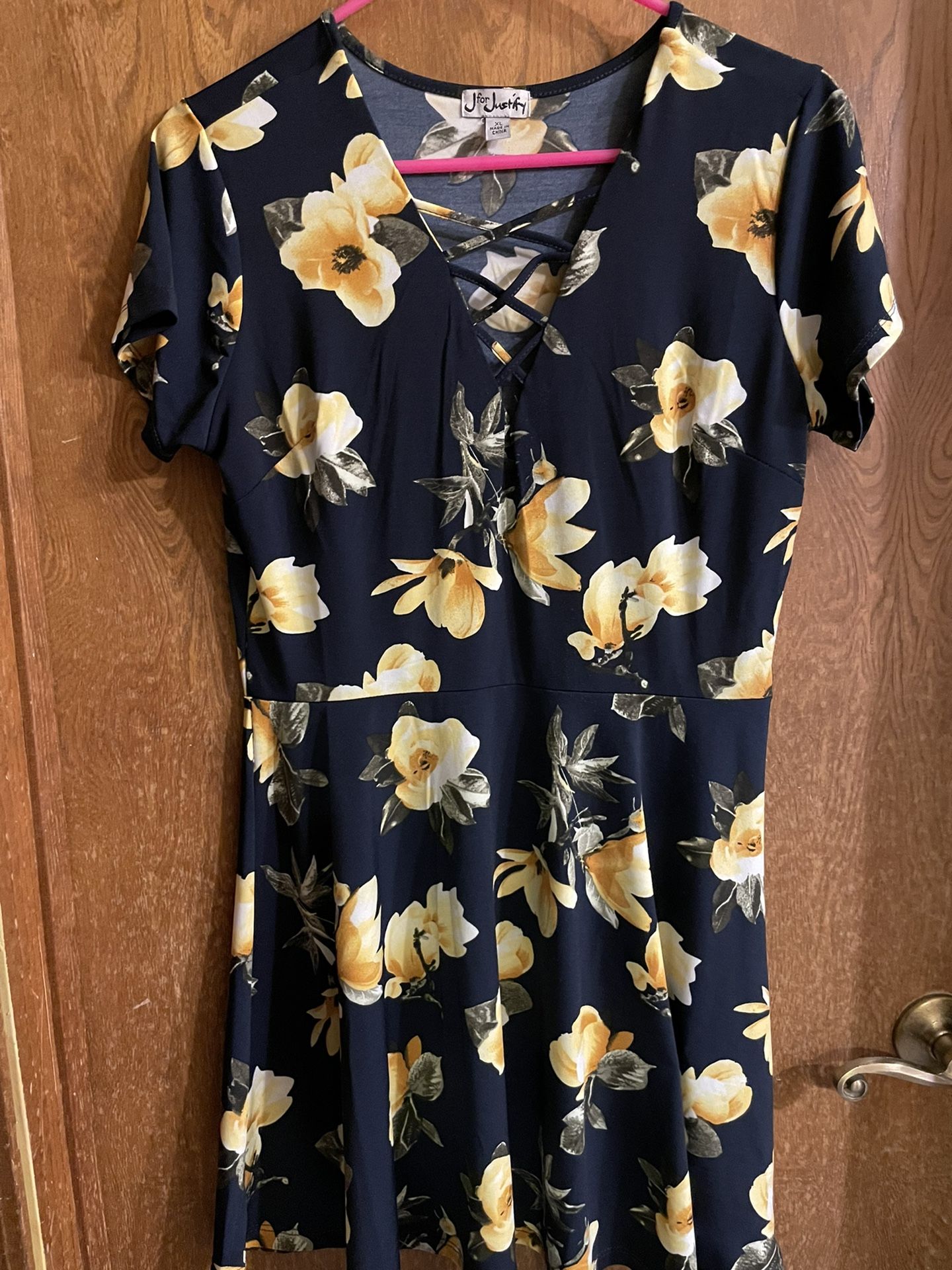 Dress With Yellow Flowers XL