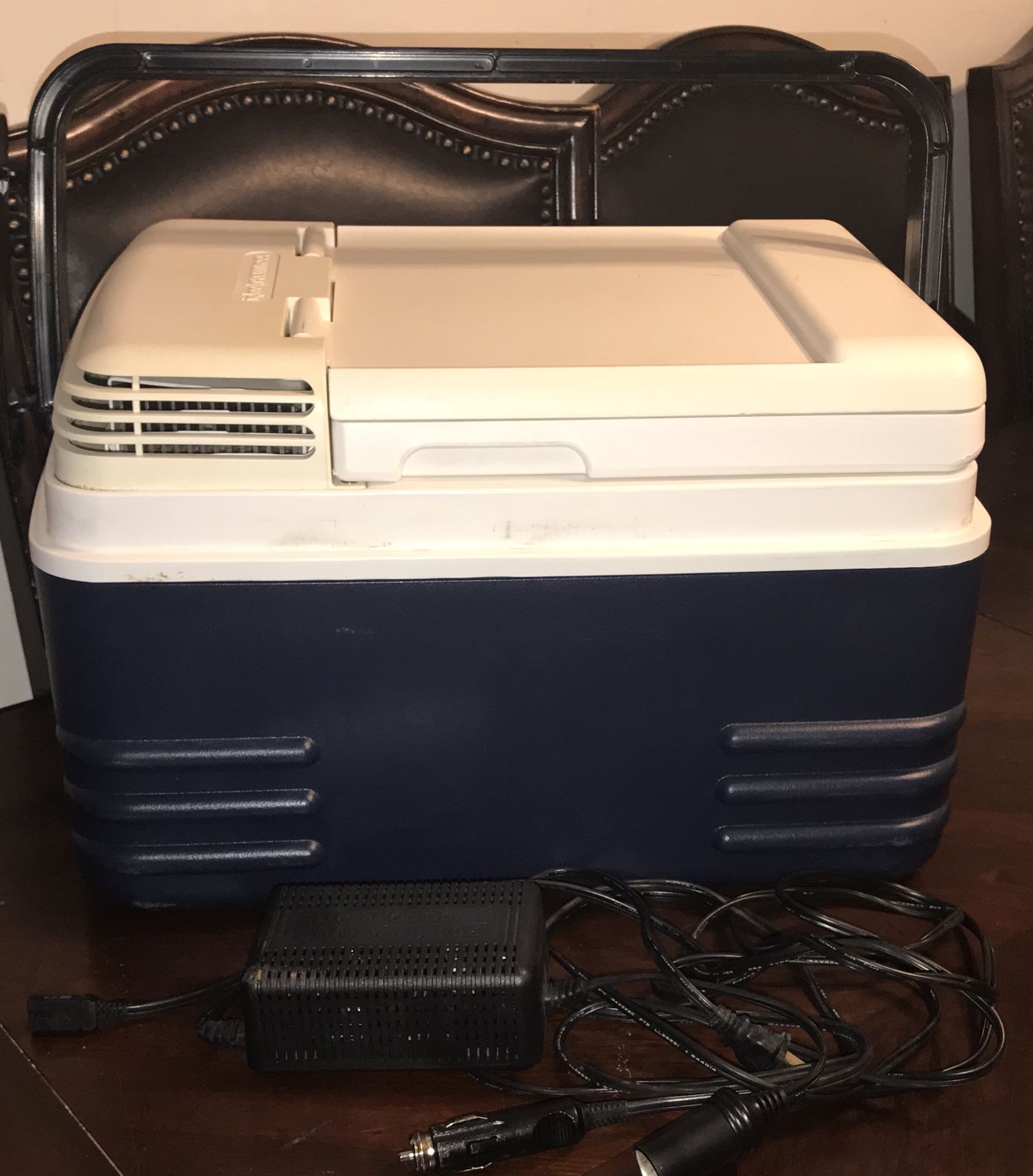 Igloo Plentikool Cooler- Warmer