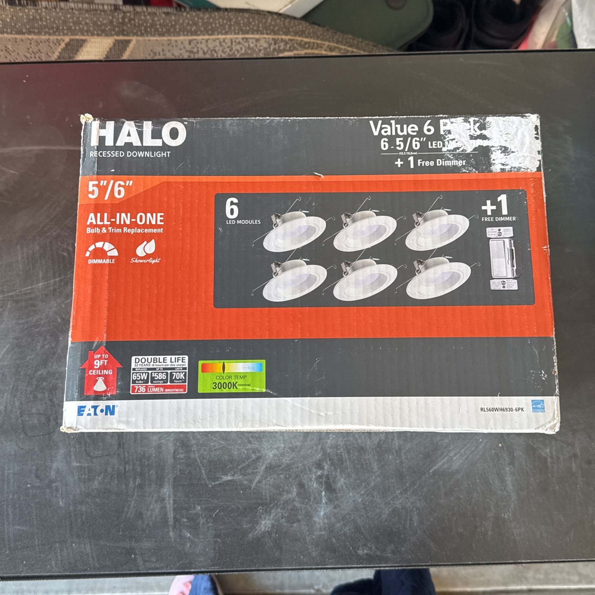 Halo white 6 in 900 lumen switchable lights