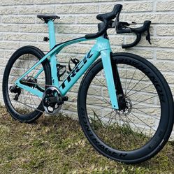 2022 Trek Madone Full Carbon Road Bike 52 cm🇺🇸