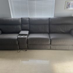 Sofa w/ 3 Recliners (Electric). 