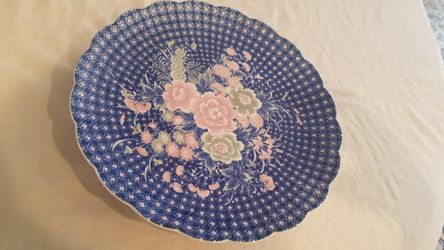Blue And White Pair Of Large Vintage Decorative china Plates. Woodland Hills,Ca.