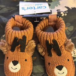 Carter’s newborn infant knitted booties