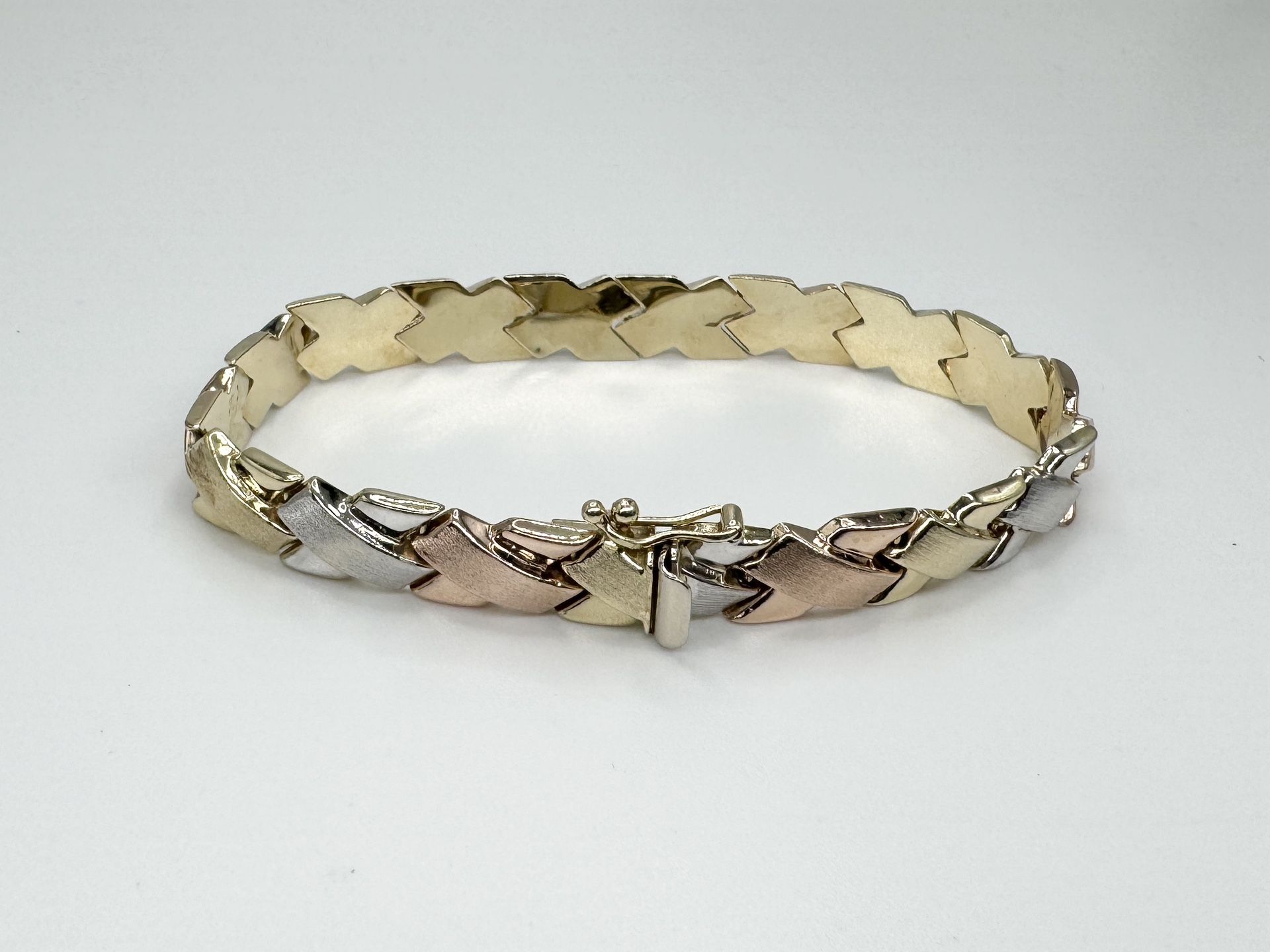 Ladies 14k Tri-Tone 7” X-Link Bracelet 9.6 Grams 11047095