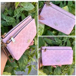 Coach Powder Pink Double Wristlet New $110 Cash Or Zelle 