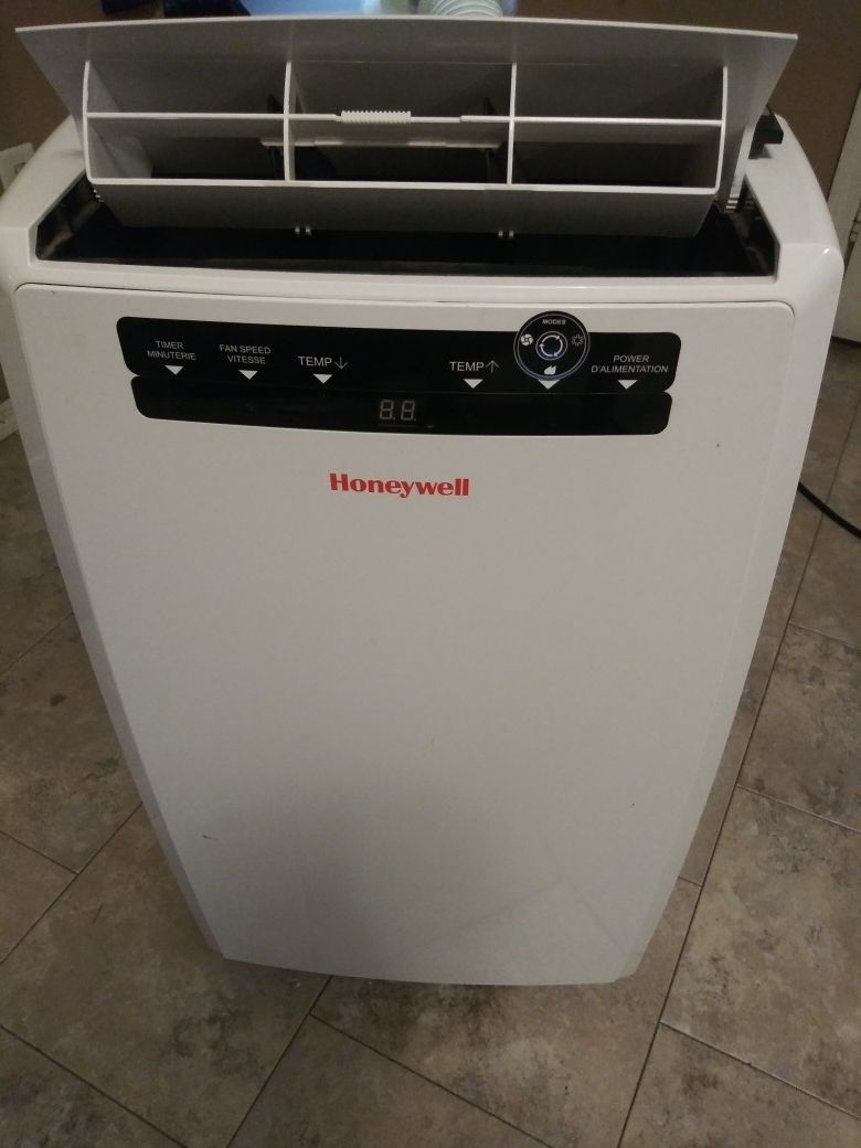 Honeywell portable AC unit with remote