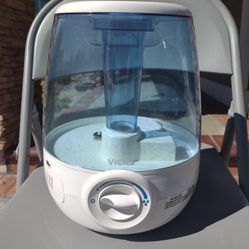 Vicks Humidifier 