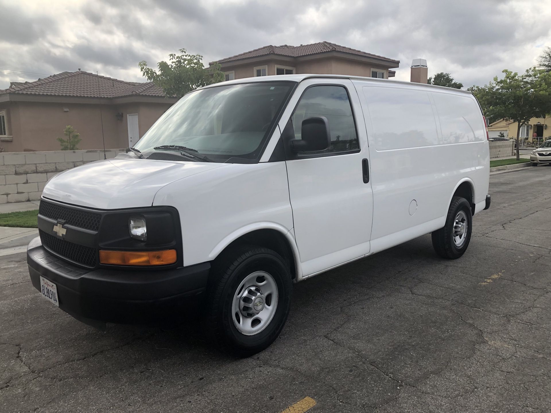 2010 Chevy Cargo Van - Excellent Condition- Clean title - Smogged- MUST SEE