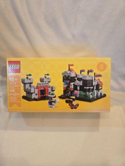 NEW LEGO 40775 Mini Knights Castle