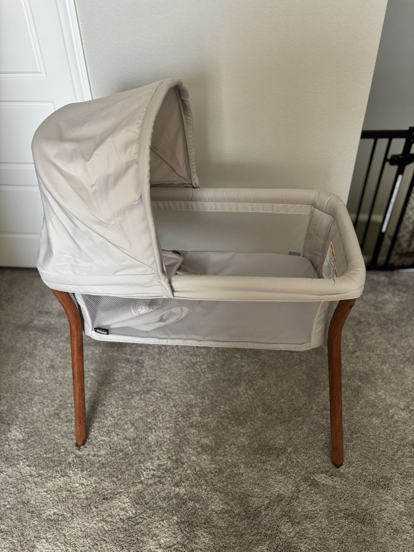 Chico Portable Bassinet